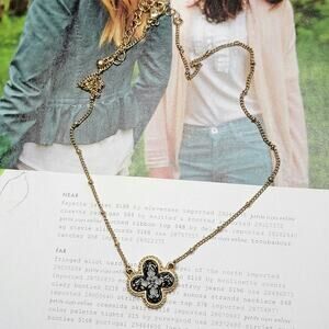 New Fashion Gray Gold Tone Dainty Chain Minimalist Trefoil Necklace 20"